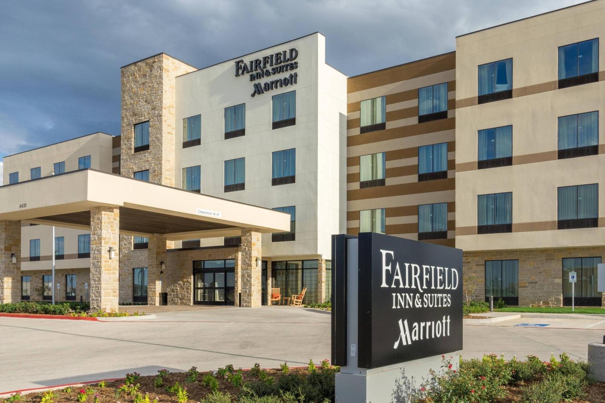 Fairfield Inn & Suites By Marriott Lubbock Southwest Bagian luar foto